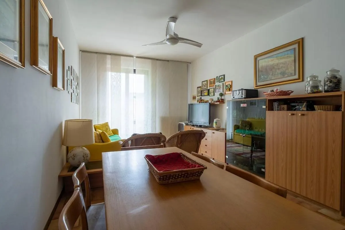 Appartement Vintage Lake Flat 20M From Lake Lugano Brusimpiano Italie